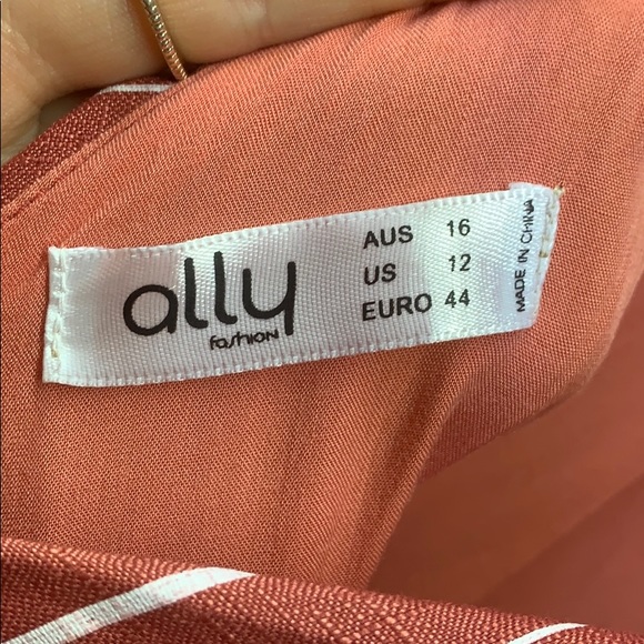 Striped Romper - Picture 3 of 3